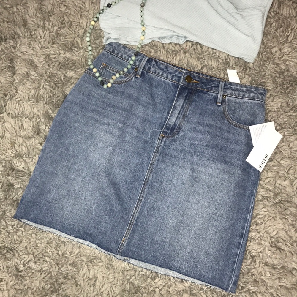 Denim Skirt 💙